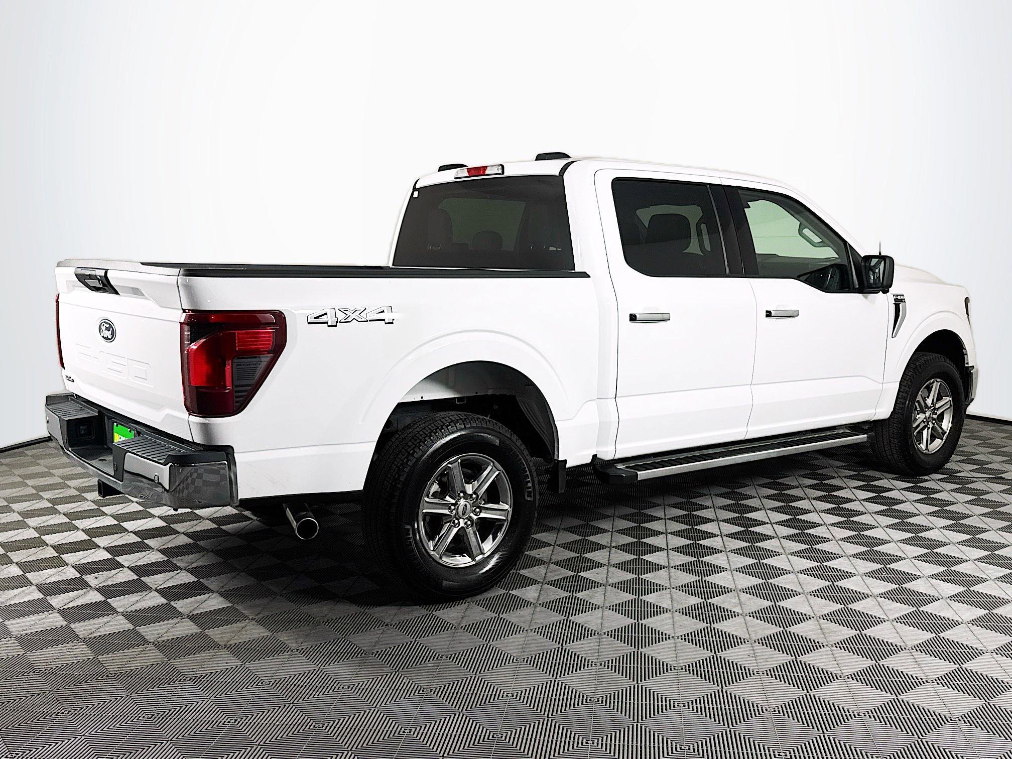 Used 2024 Ford F150 XLT AWD/4WD image 10