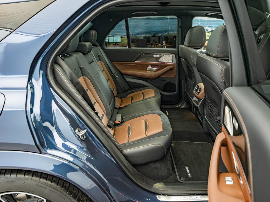 Certified 2025 Mercedes-Benz GLE 53 AMG 4MATIC image 37