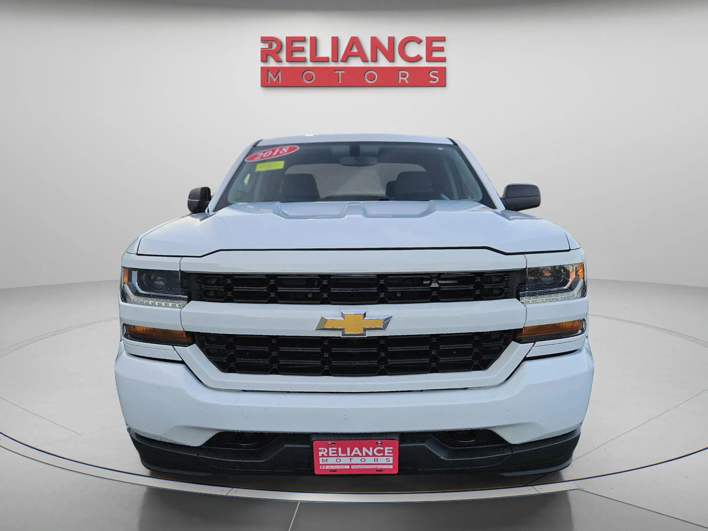 Used 2018 Chevrolet Silverado 1500 Custom w/ Trailering Package image 9