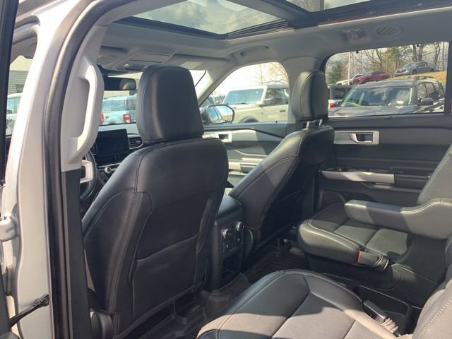 Used 2021 Ford Explorer Limited w/ Equipment Group 301A image 18