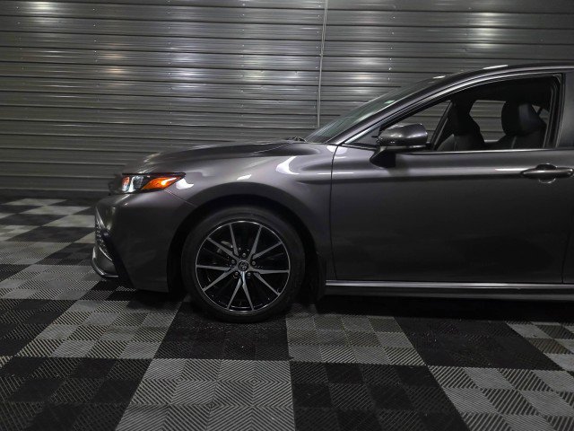 Used 2021 Toyota Camry SE w/ Carpet Mat Package (TMS) image 35