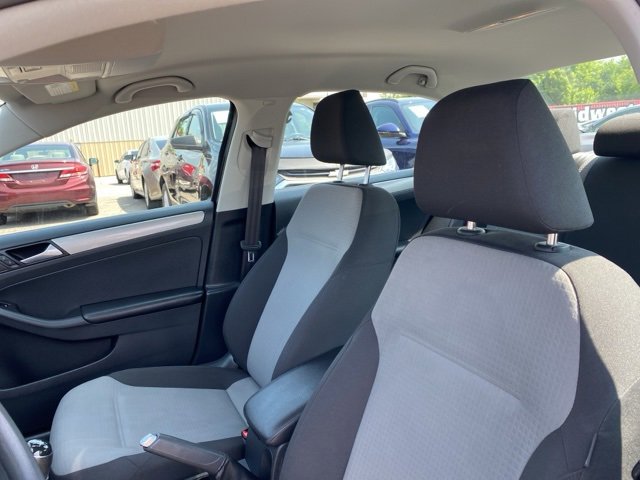 Used 2018 Volkswagen Jetta S image 11