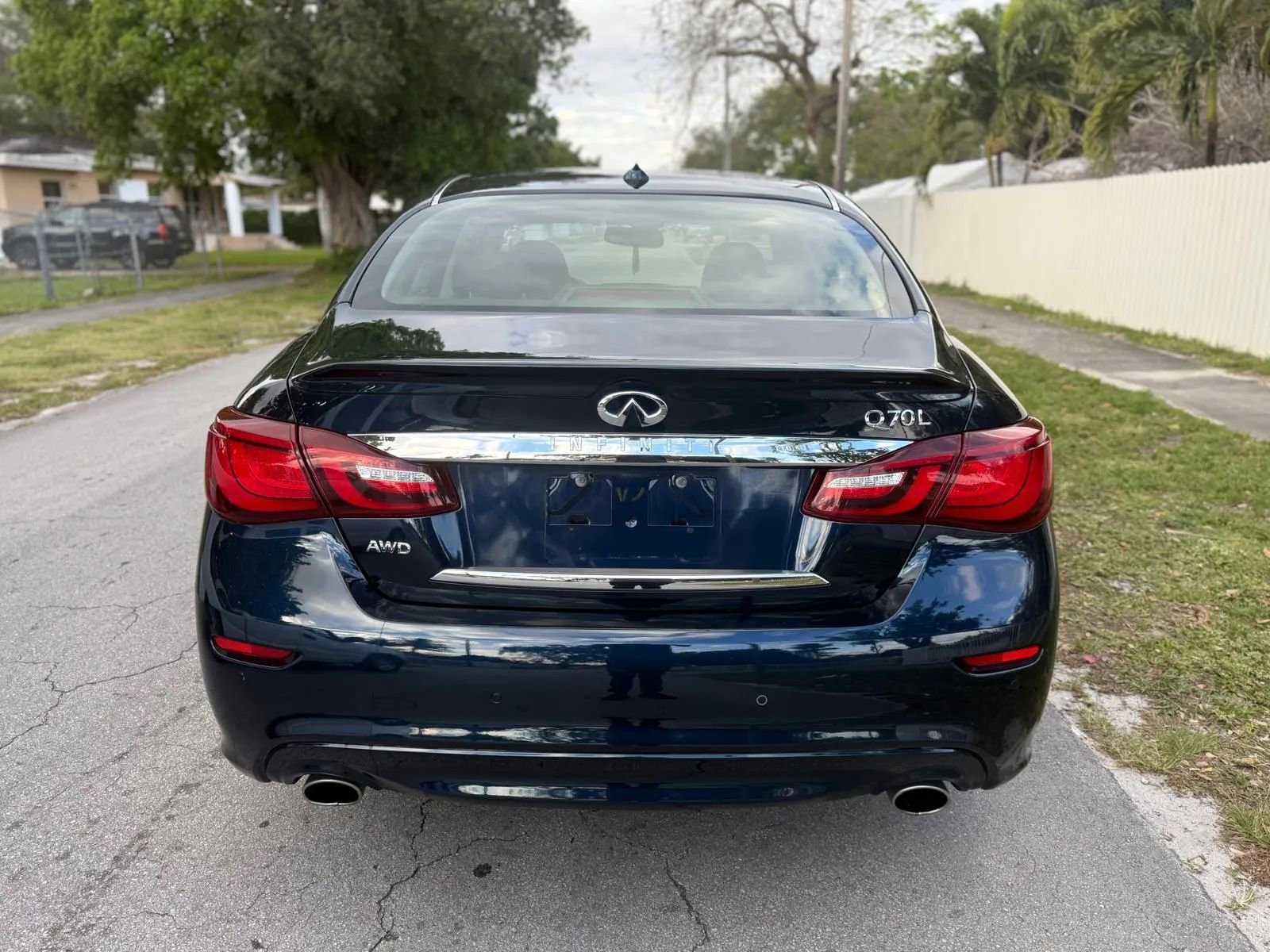 Used 2019 INFINITI Q70 L 3.7 w/ Sensory Package image 8