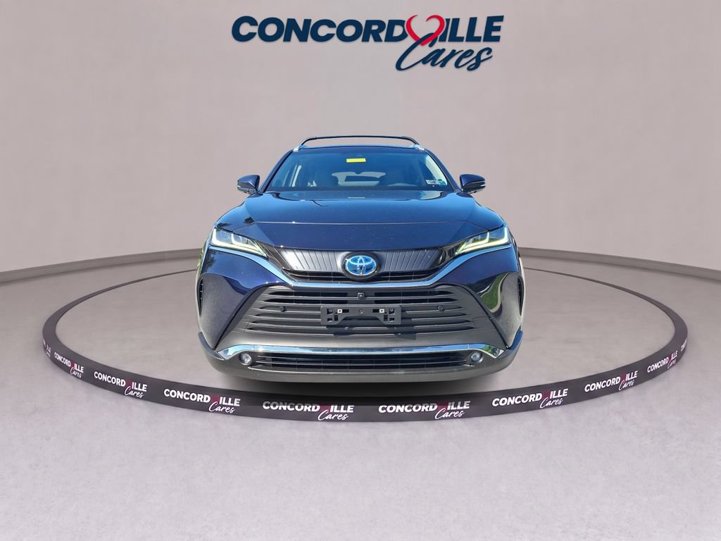 Used 2023 Toyota Venza Limited AWD/4WD image 2