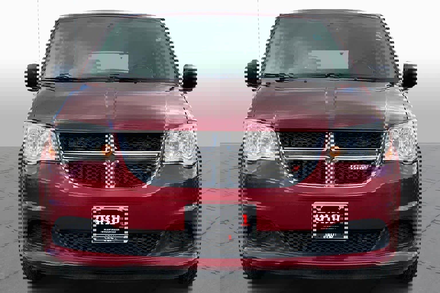 Used 2016 Dodge Grand Caravan SE w/ Quick Order Package 29E SE image 3