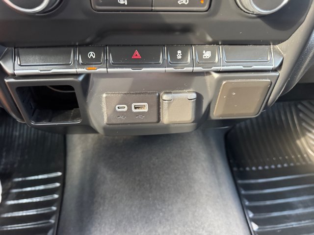 Used 2020 Chevrolet Silverado 1500 LT w/ Trailering Package AWD/4WD image 19