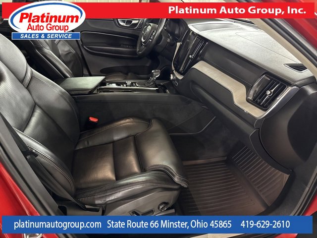 Used 2021 Volvo XC60 T5 Inscription image 38