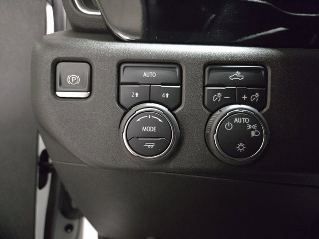 Used 2023 Chevrolet Silverado 1500 LT image 26