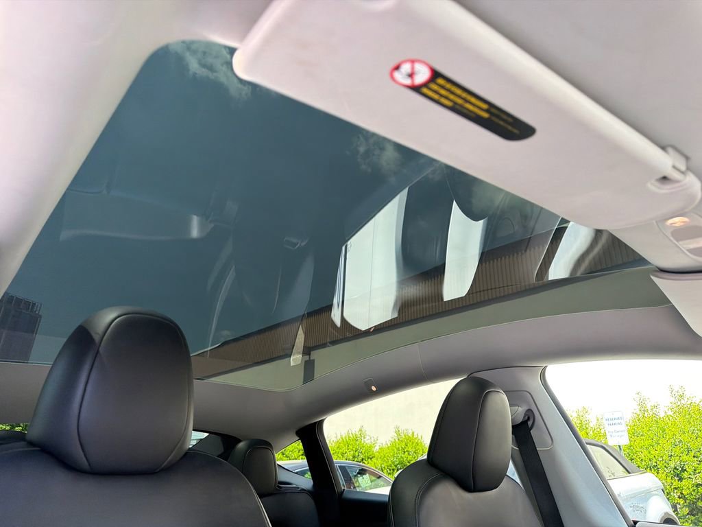 Used 2024 Tesla Model Y Long Range RWD image 13