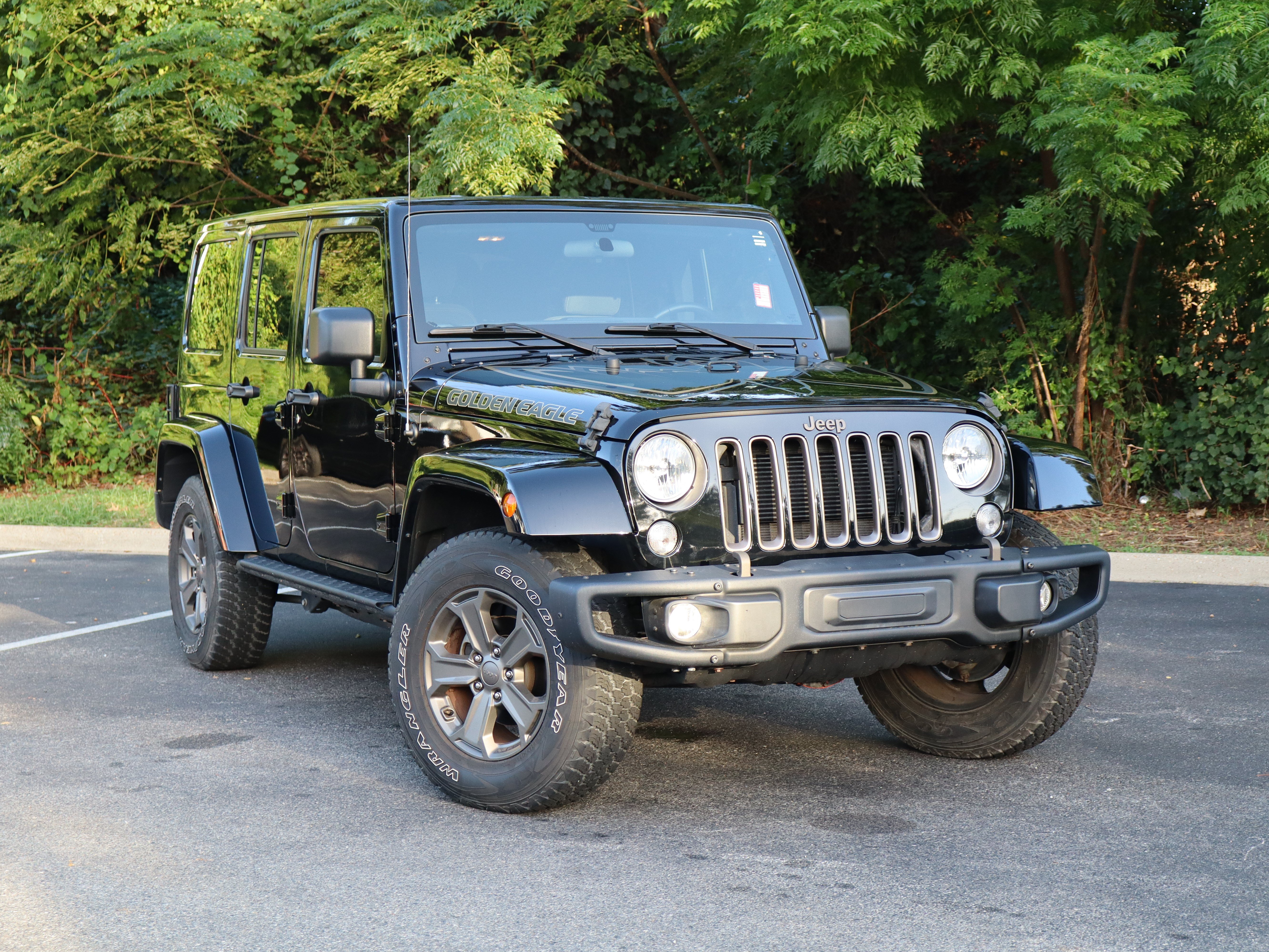 Used 2018 Jeep Wrangler Unlimited Sport AWD/4WD image 2