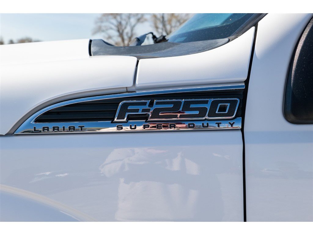 Used 2014 Ford F250 Lariat w/ Lariat Interior Package image 6