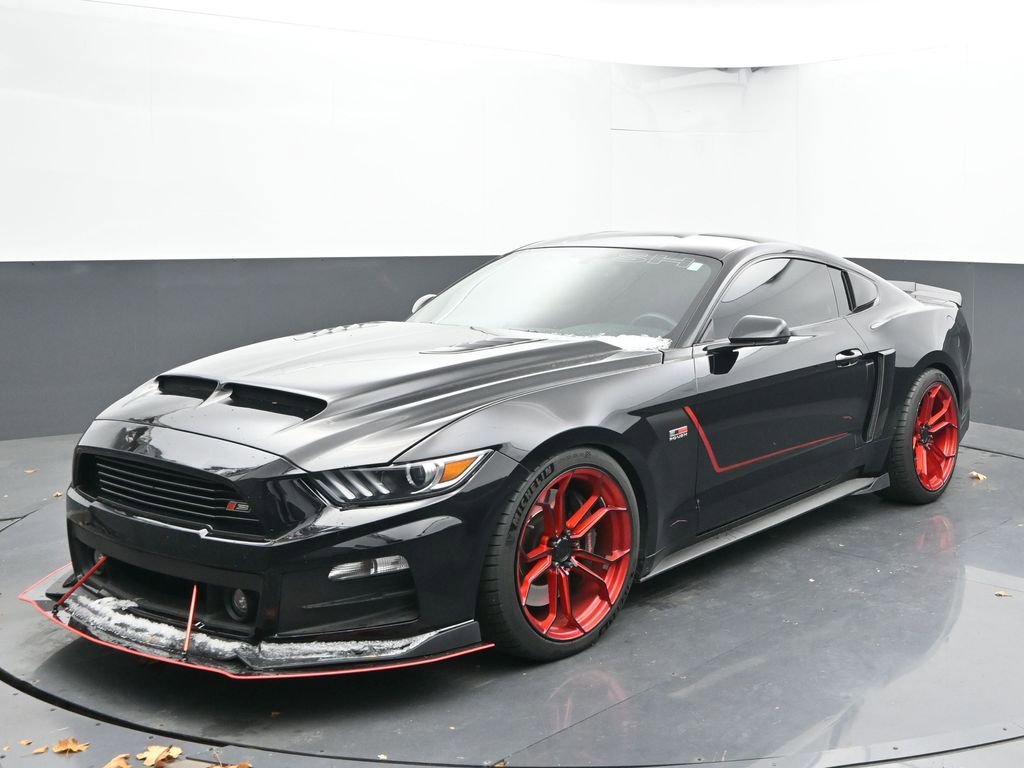 Used 2017 Ford Mustang GT Premium w/ GT Performance Package image 6