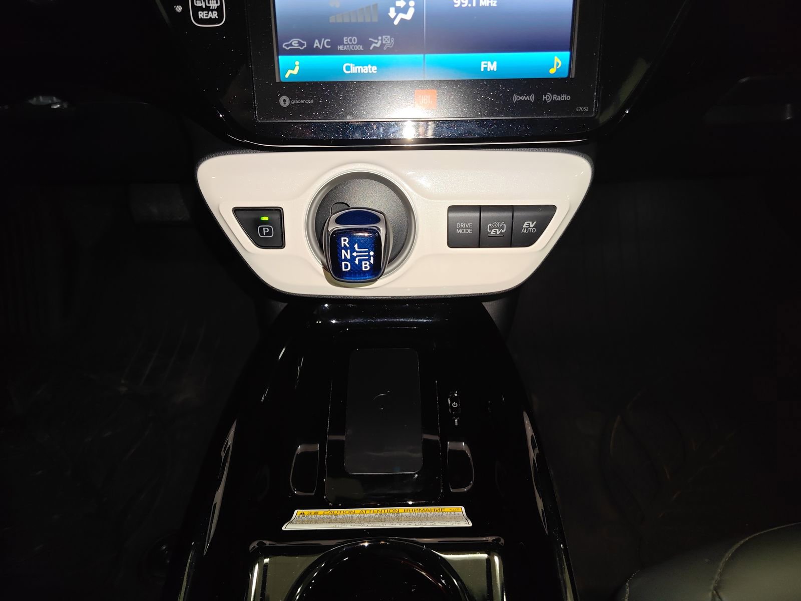 Used 2019 Toyota Prius Prime Advanced image 25