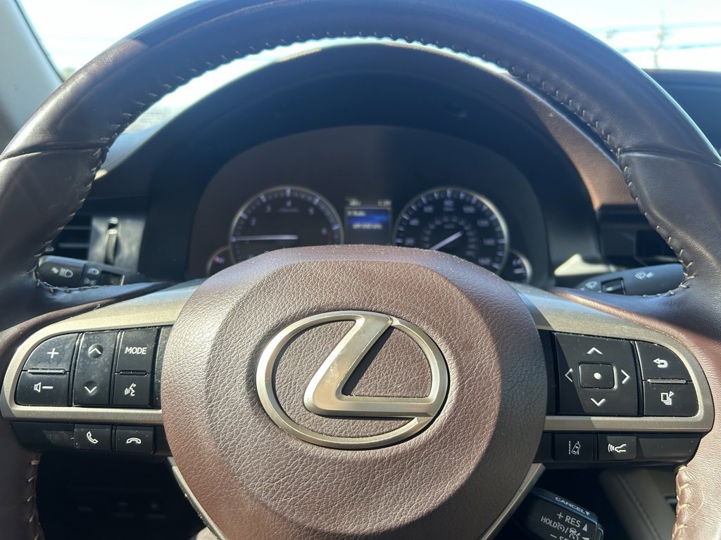 Used 2018 Lexus ES 350 w/ Accessory Package image 16