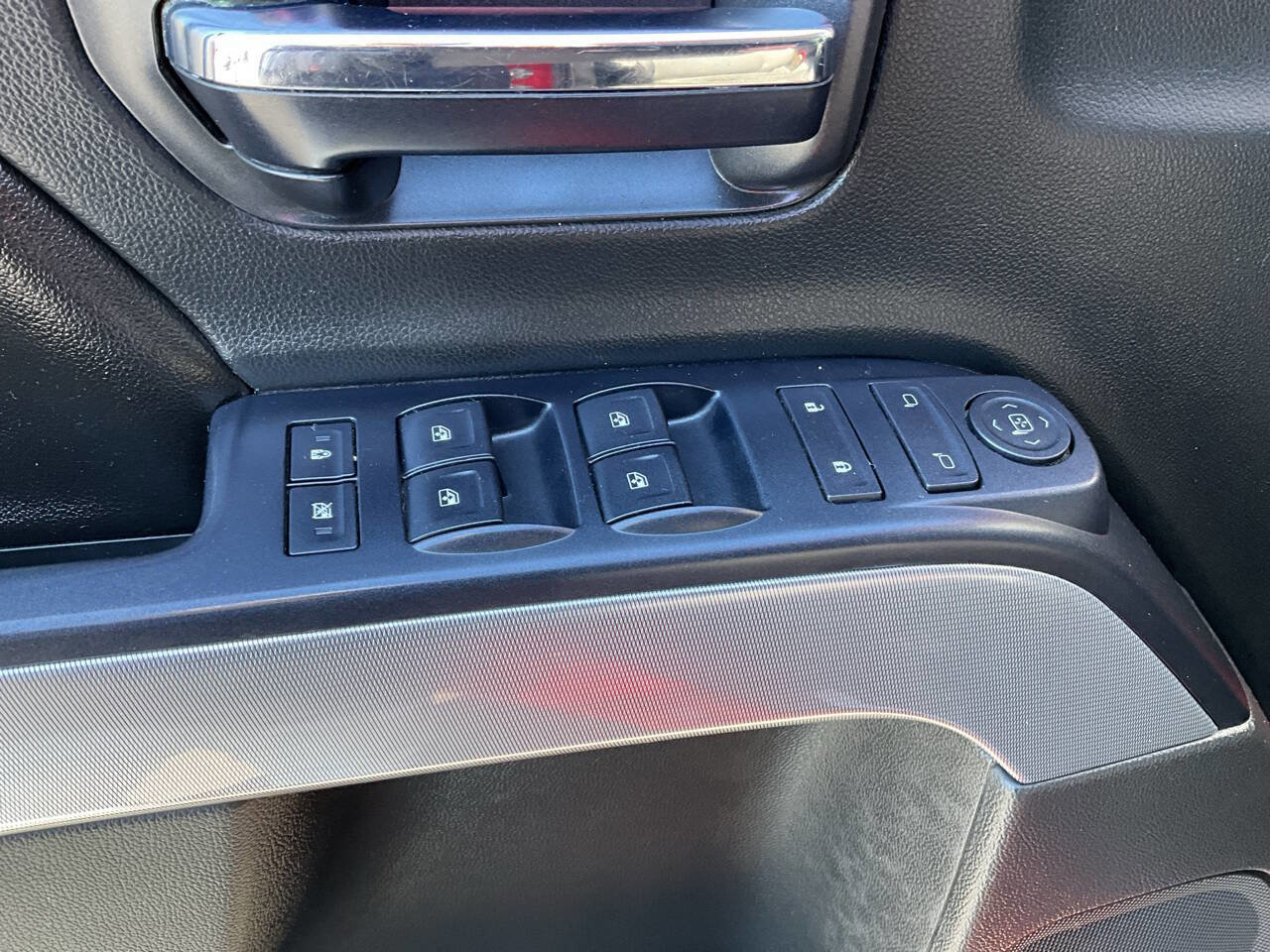 Used 2016 Chevrolet Silverado 1500 LT w/ All Star Edition image 32