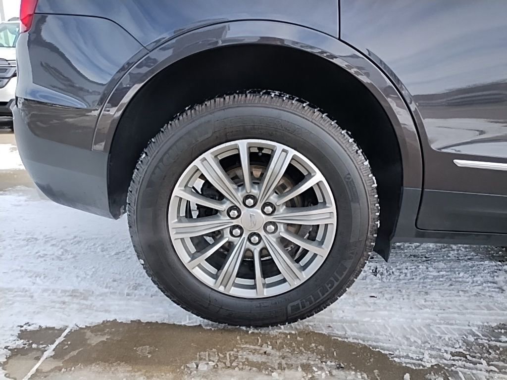 Used 2019 Cadillac XT5 Luxury FWD image 16