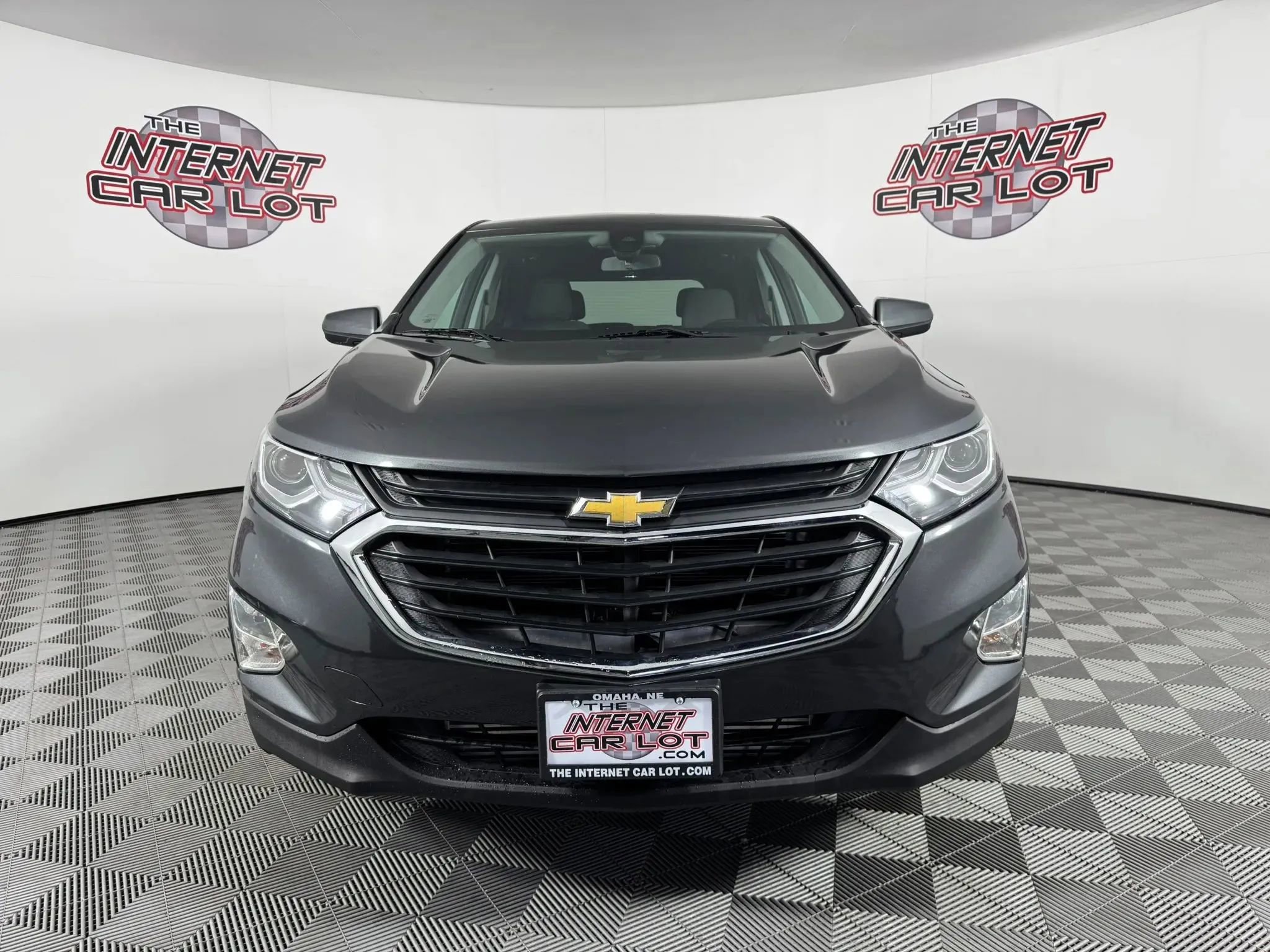 Used 2020 Chevrolet Equinox LT w/ Driver Convenience Package FWD image 2