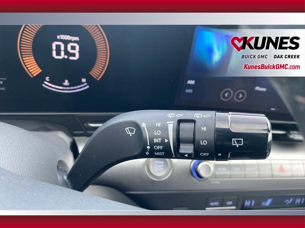 Used 2025 Hyundai Kona SEL image 15