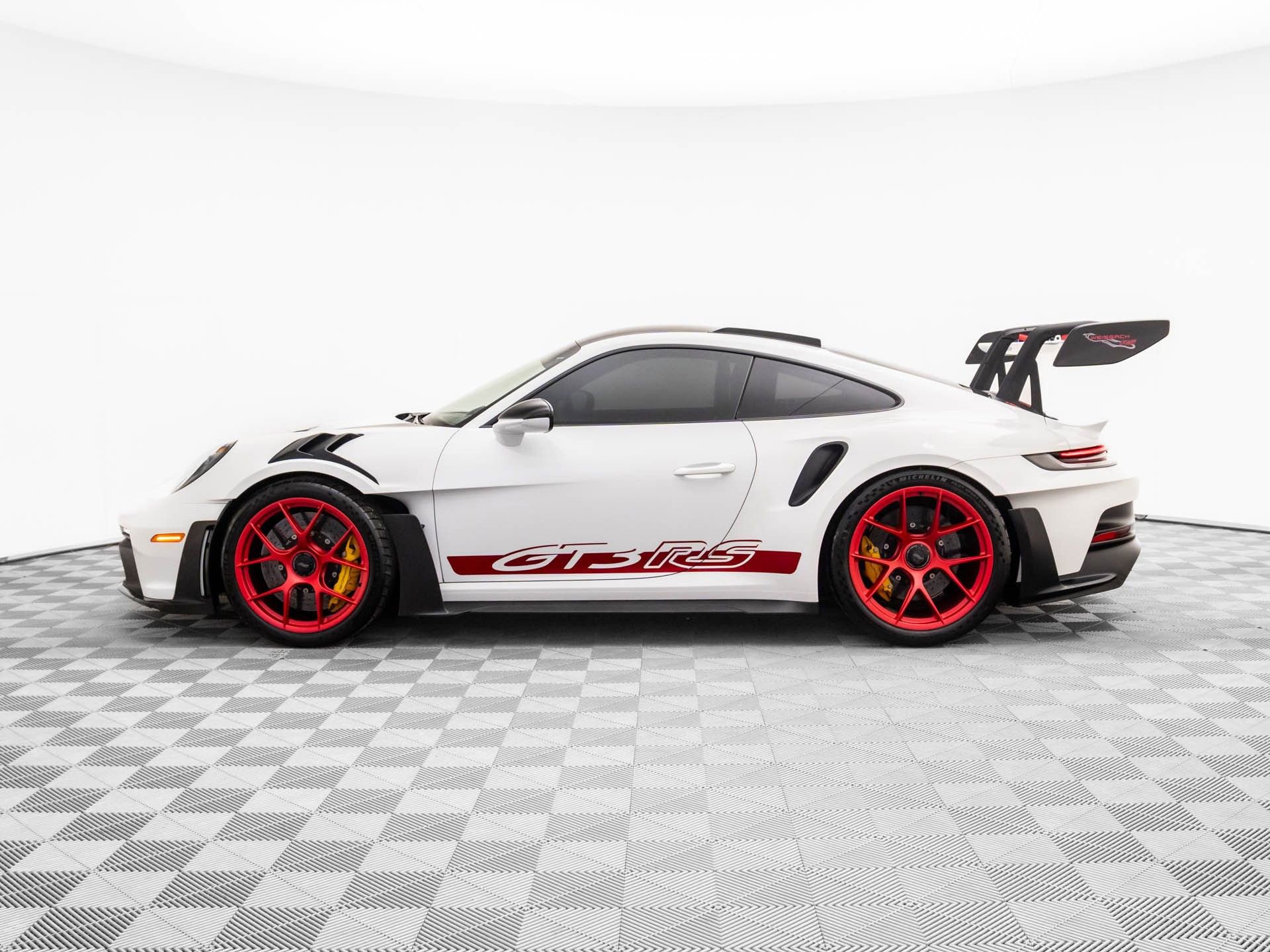 Used 2024 Porsche 911 GT3 RS image 2