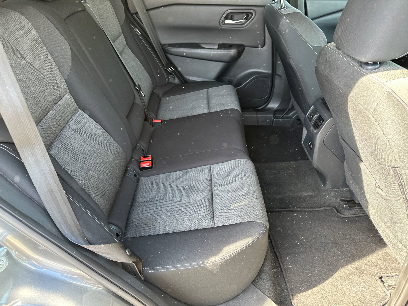Certified 2024 Nissan Rogue SV FWD image 13