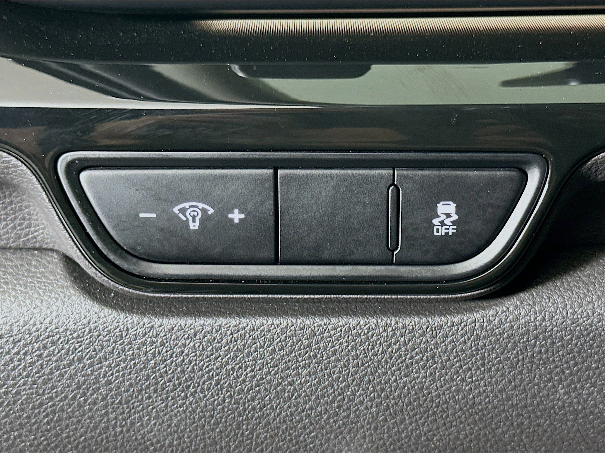 Used 2025 Kia Carnival SX Prestige image 15