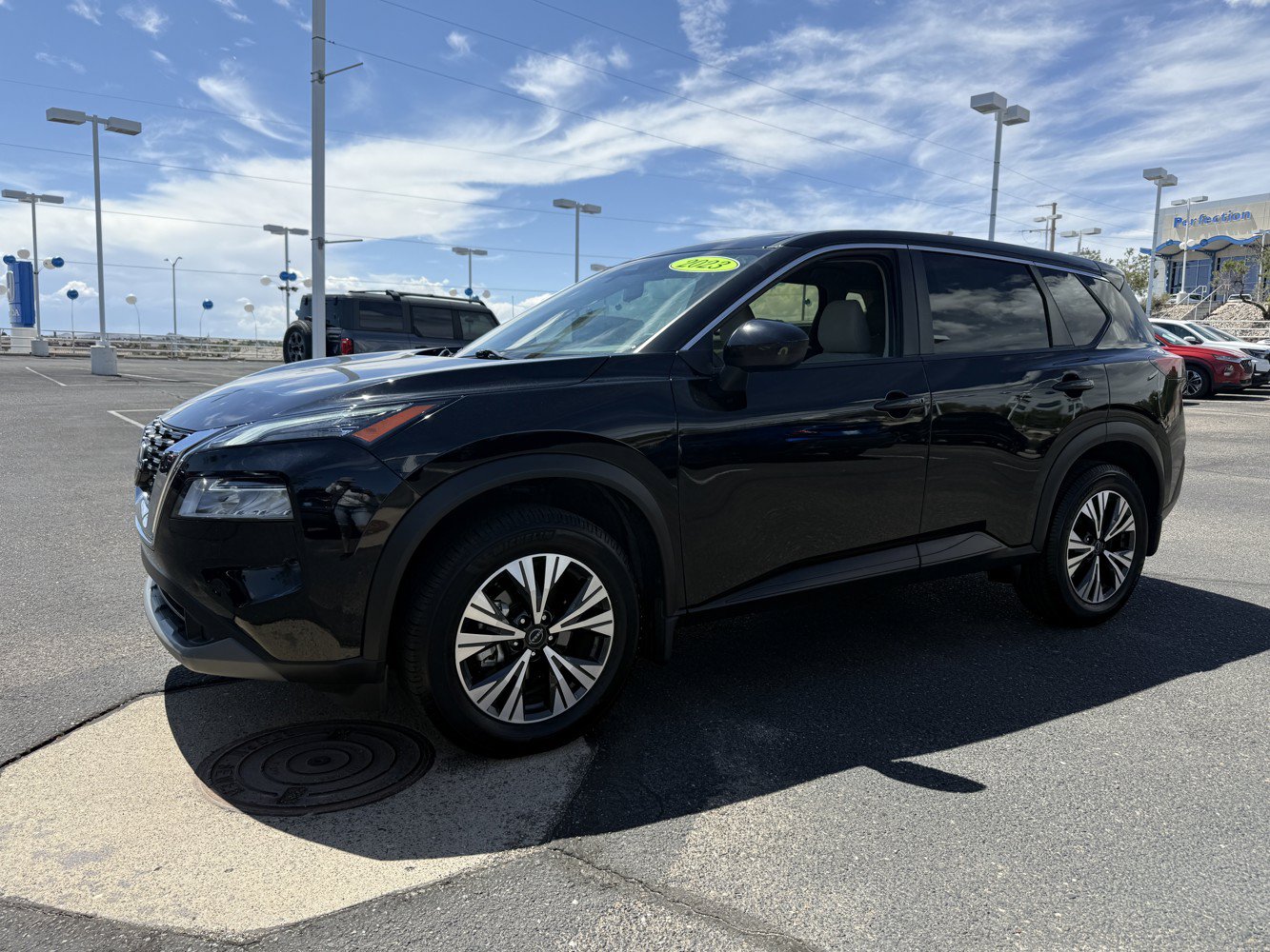 Used 2023 Nissan Rogue SV AWD/4WD image 9