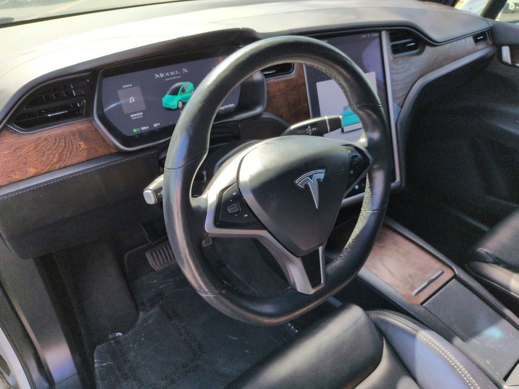 Used 2020 Tesla Model X Long Range image 9