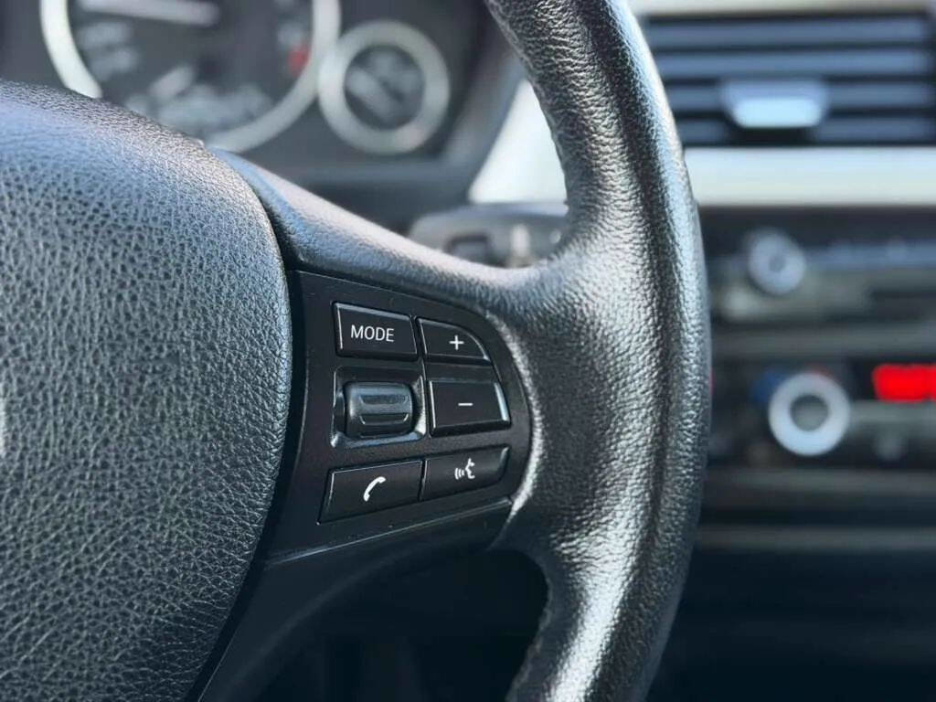 Used 2015 BMW 320i Sedan image 16