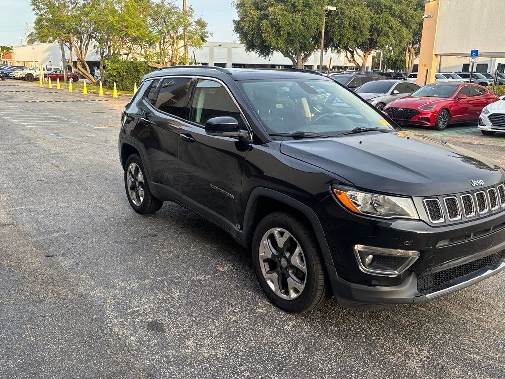 Used 2018 Jeep Compass Limited w/ Navigation Group AWD/4WD image 14
