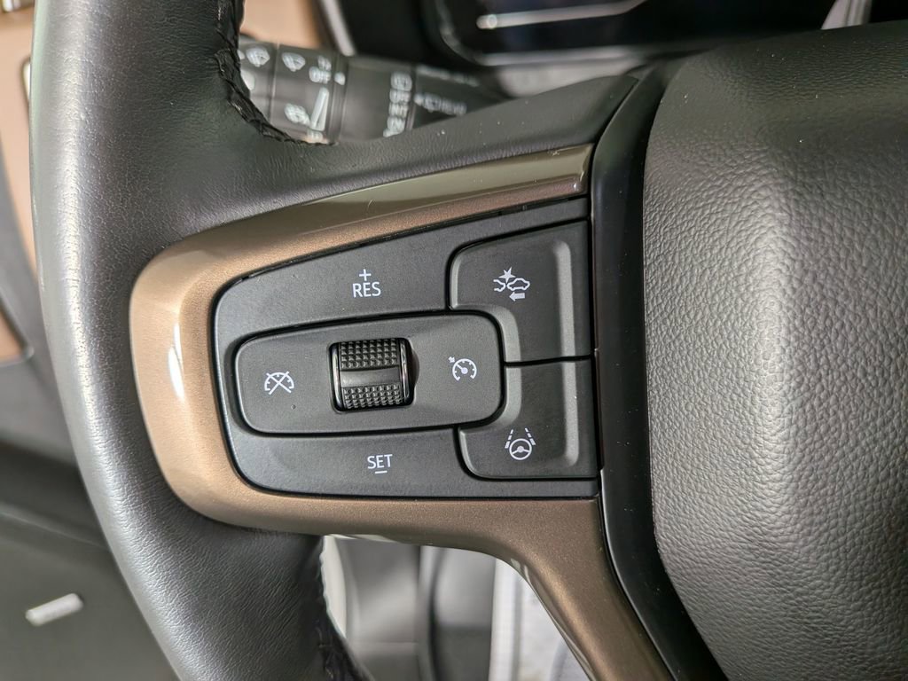 Certified 2024 Chevrolet Tahoe High Country w/ Advanced Technology Package image 23