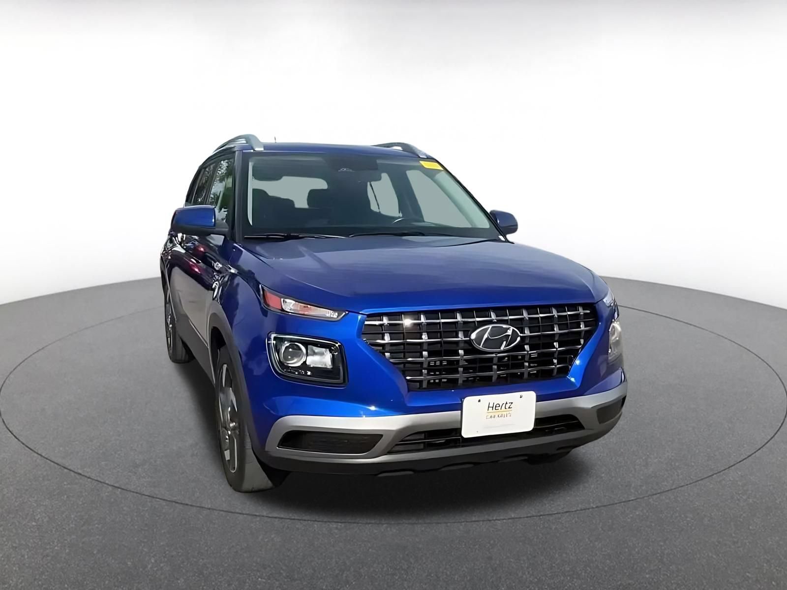 Used 2025 Hyundai Venue SEL FWD image 3