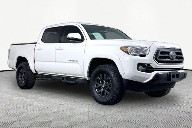 Used 2022 Toyota Tacoma SR5 w/ Technology Package AWD/4WD image 3