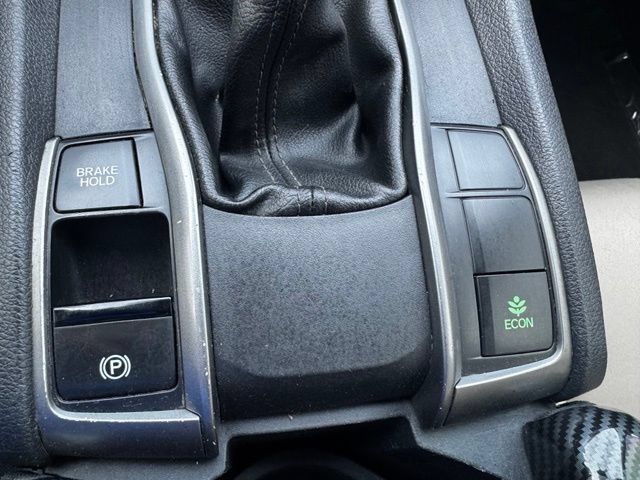 Used 2018 Honda Civic Sport image 21