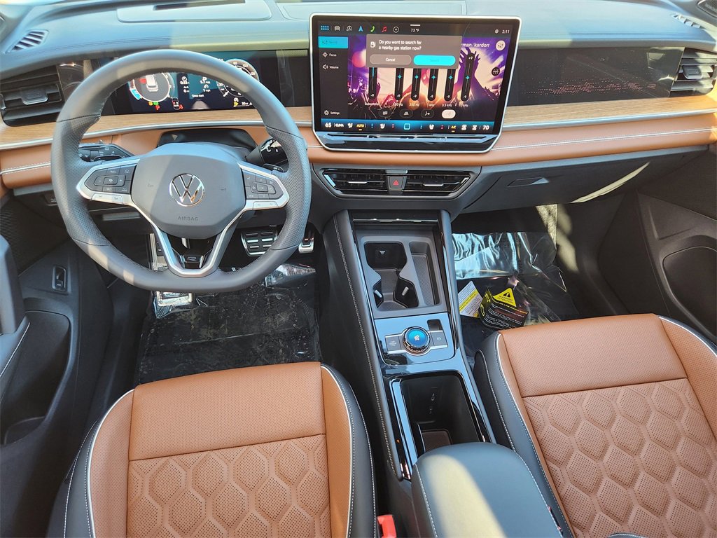 New 2026 Volkswagen Tiguan SEL R-Line image 2