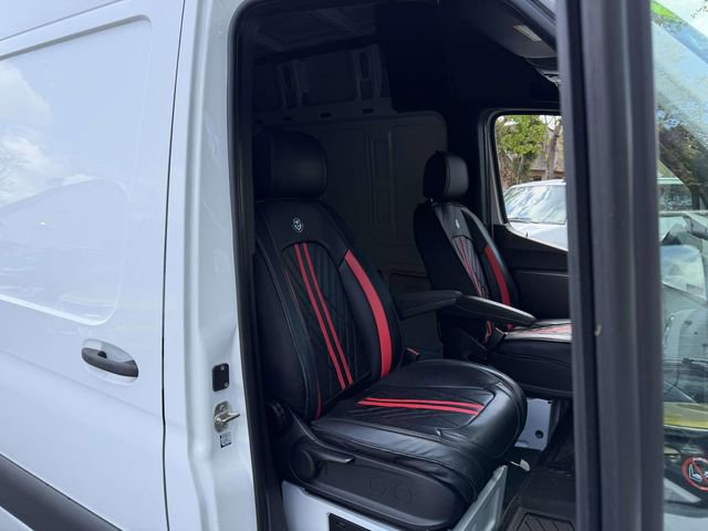 Used 2020 Mercedes-Benz Sprinter 2500 image 19