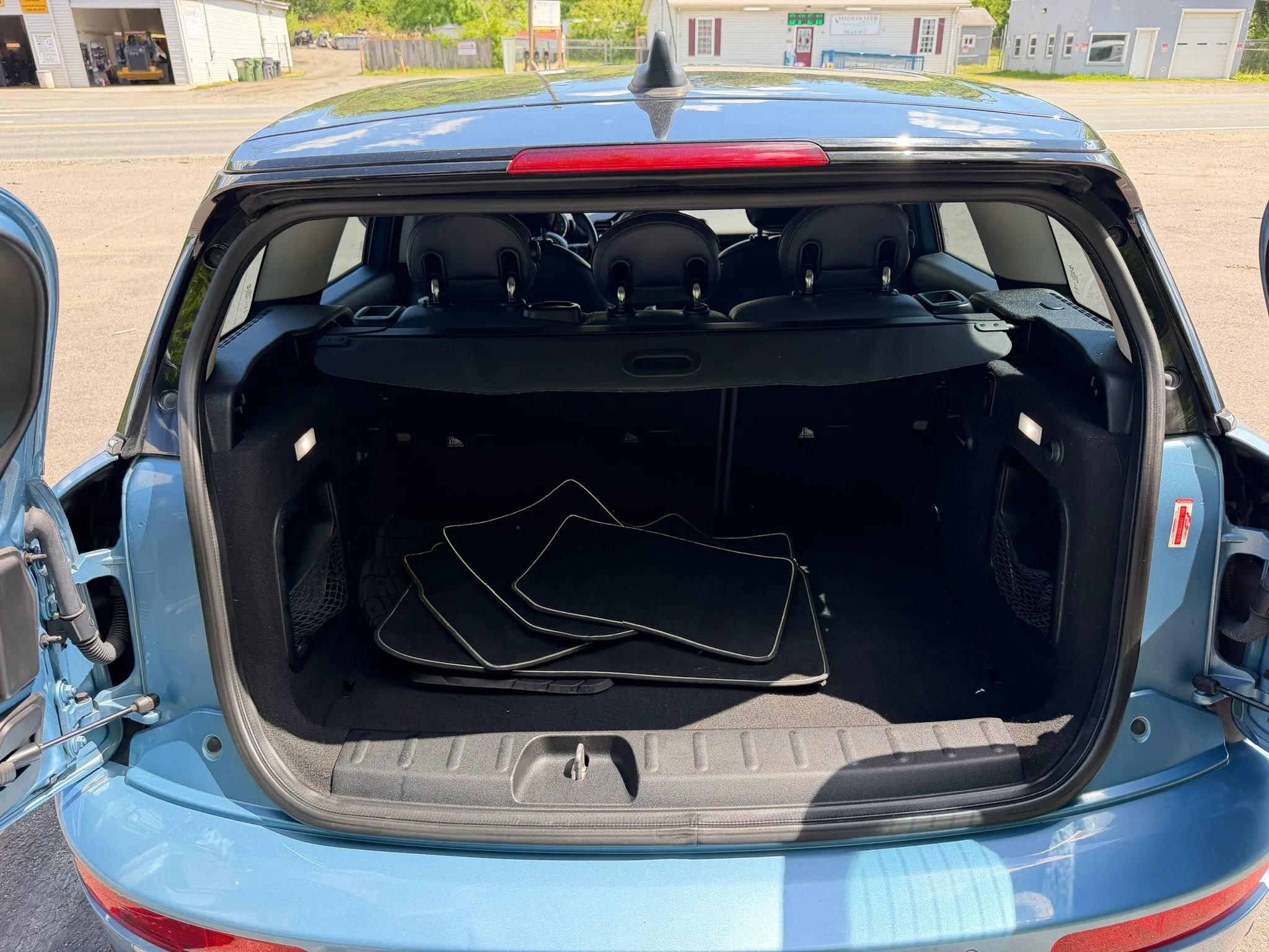 Used 2016 MINI Cooper Clubman FWD image 16