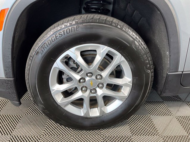 Used 2023 Chevrolet Traverse LS w/ Safety Package AWD/4WD image 10