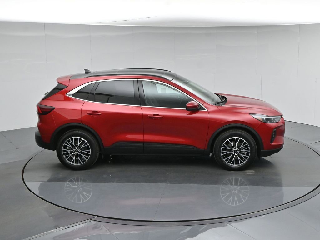 Used 2023 Ford Escape SE w/ PHEV Premium Package FWD image 42