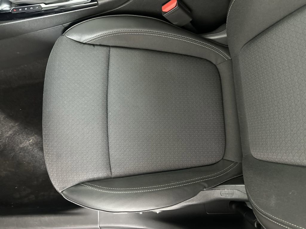 Certified 2023 Buick Encore GX Select w/ Sport Touring Package FWD image 23
