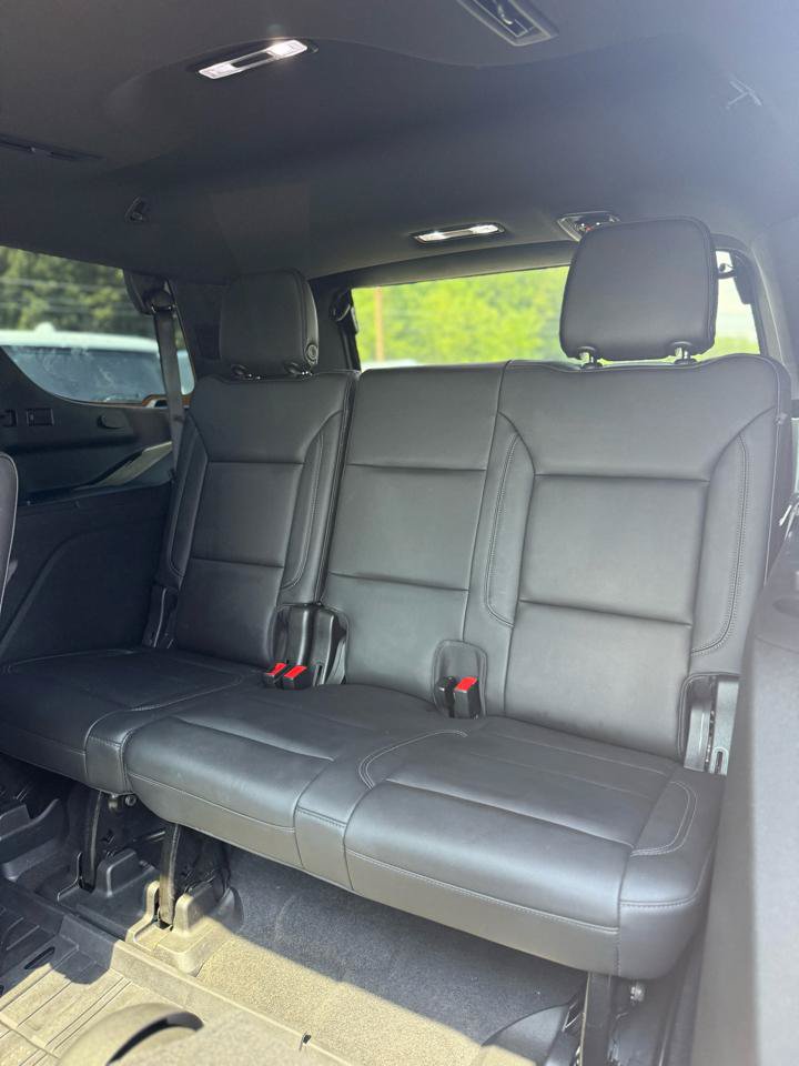 Used 2021 Chevrolet Tahoe Z71 w/ Z71 Signature Package AWD/4WD image 17