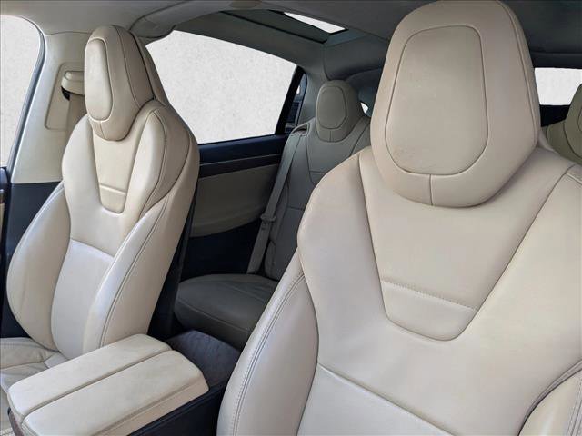 Used 2017 Tesla Model X 90D image 10
