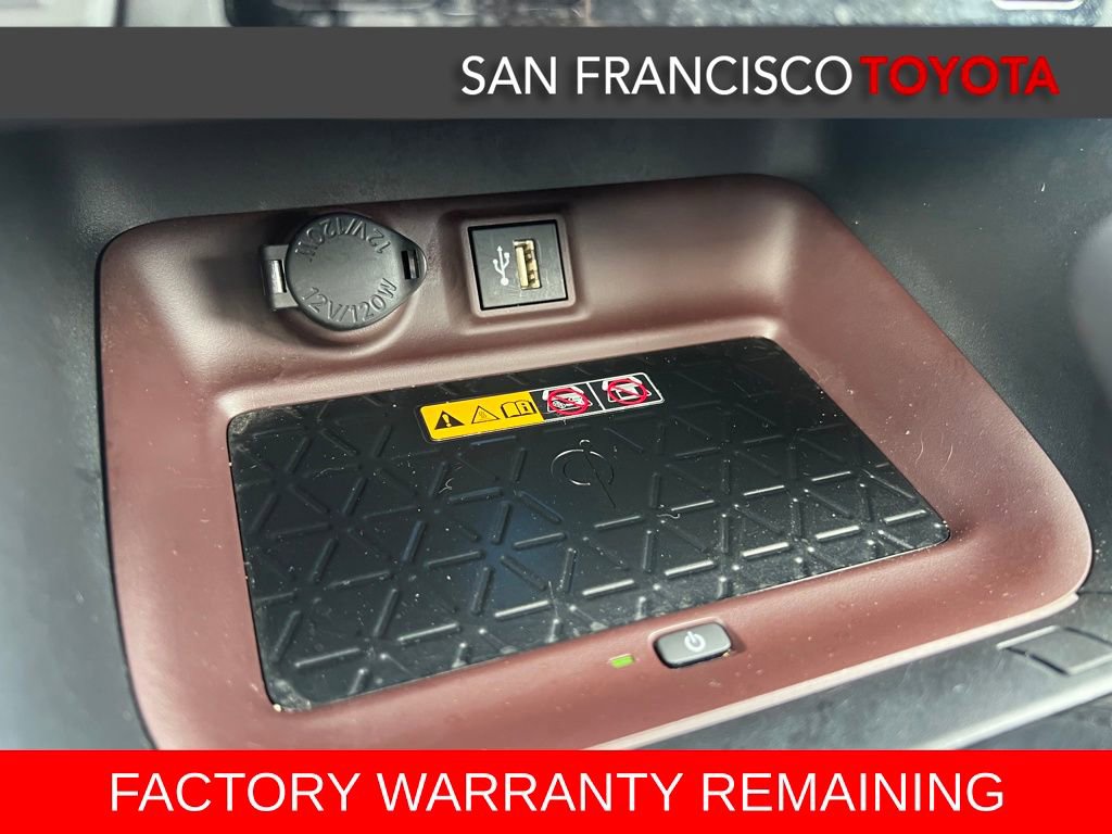 Used 2023 Toyota RAV4 Limited image 27