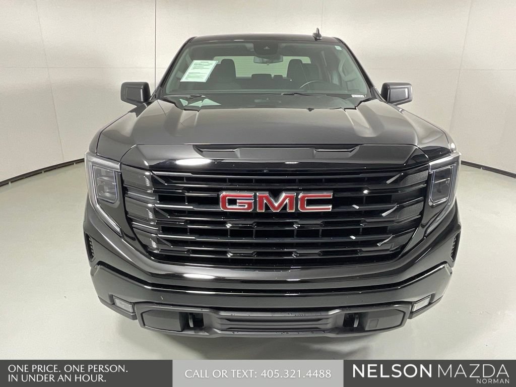 Used 2025 GMC Sierra 1500 Elevation AWD/4WD image 2