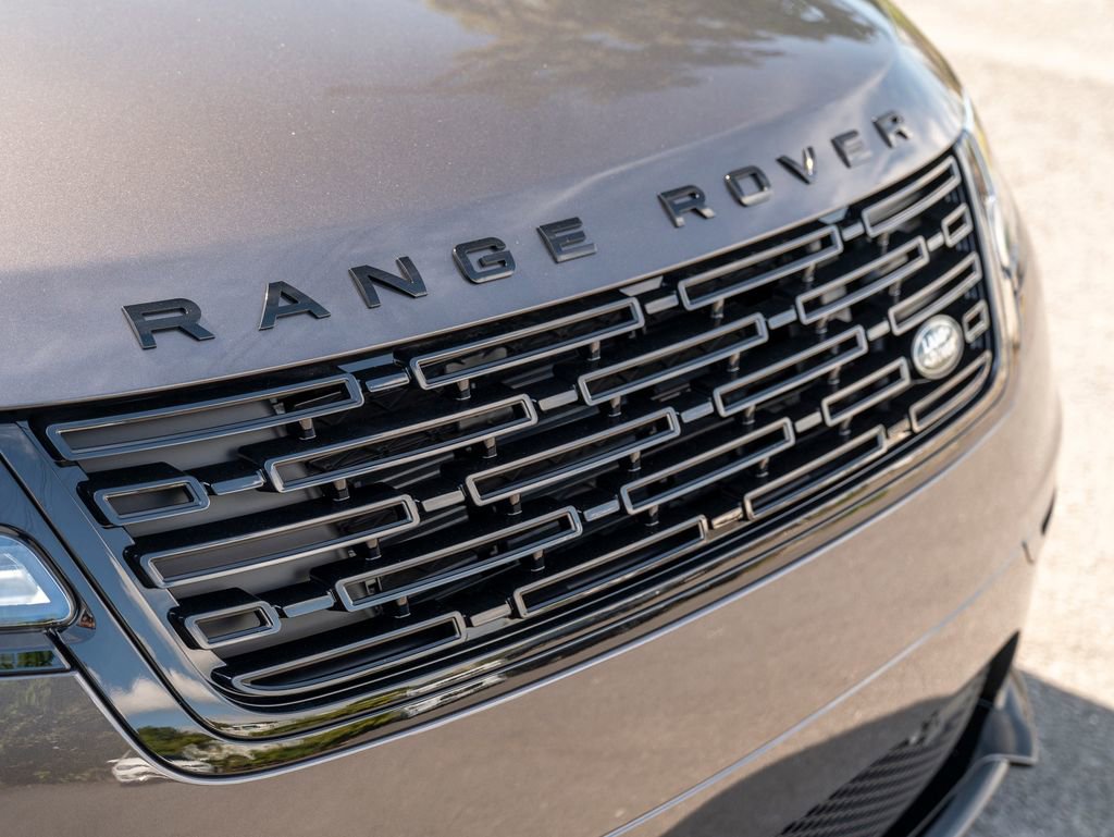 New 2026 Land Rover Range Rover Velar Dynamic SE image 15