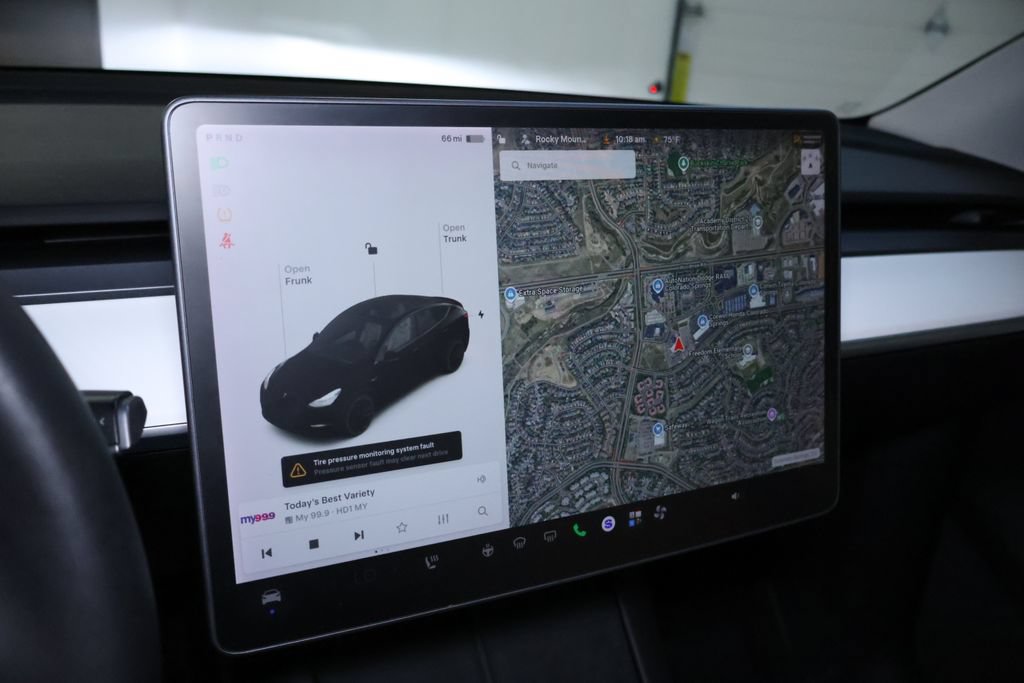 Used 2021 Tesla Model Y Long Range AWD/4WD image 21