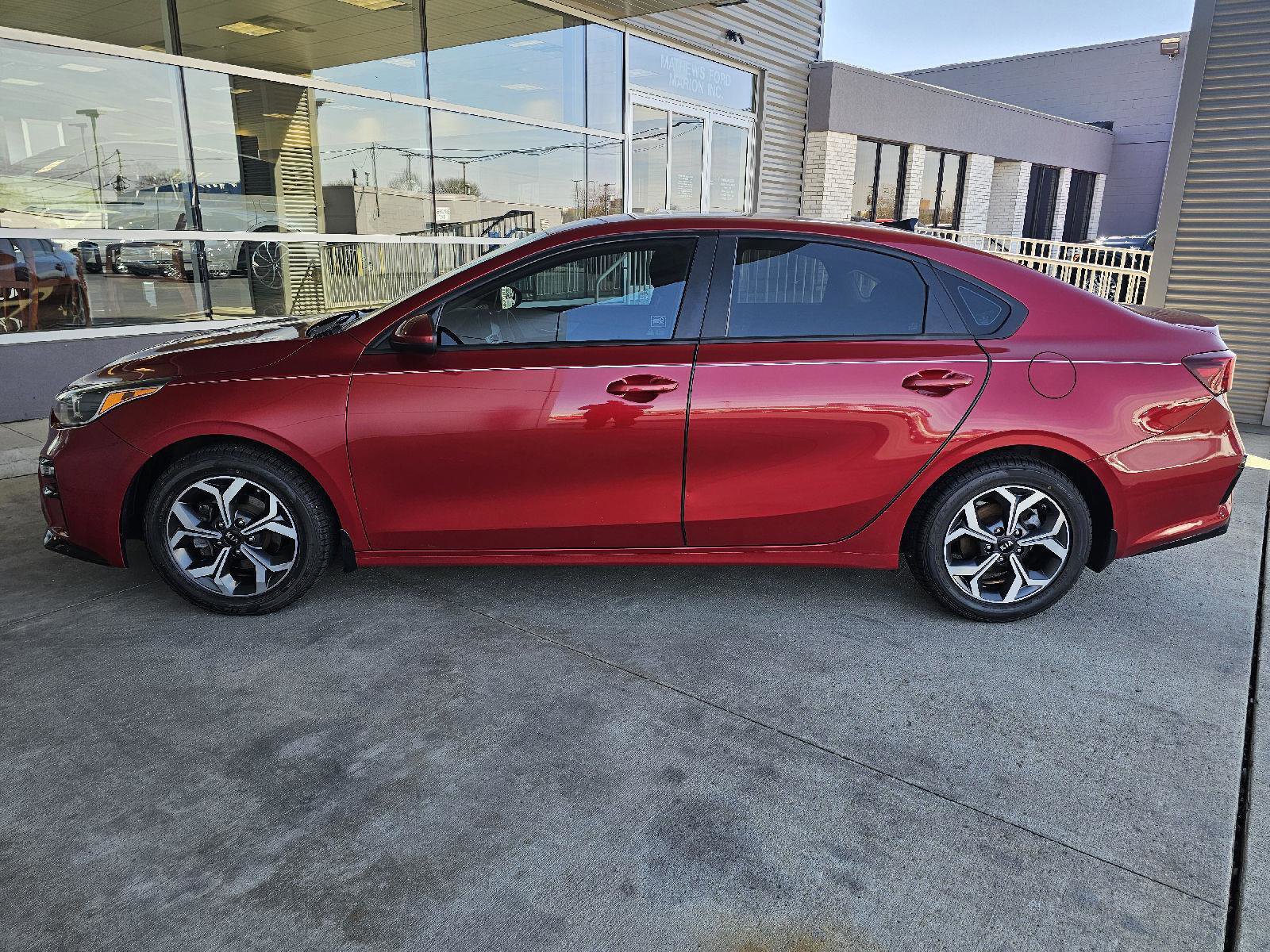 Used 2019 Kia Forte LXS image 2
