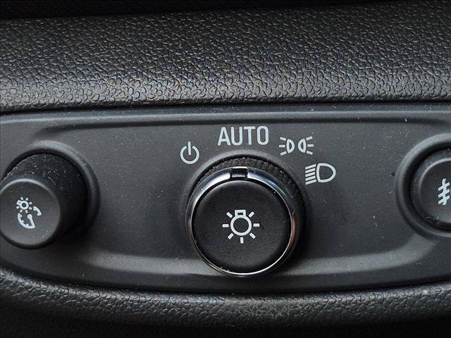 Used 2023 Chevrolet TrailBlazer RS AWD/4WD image 13
