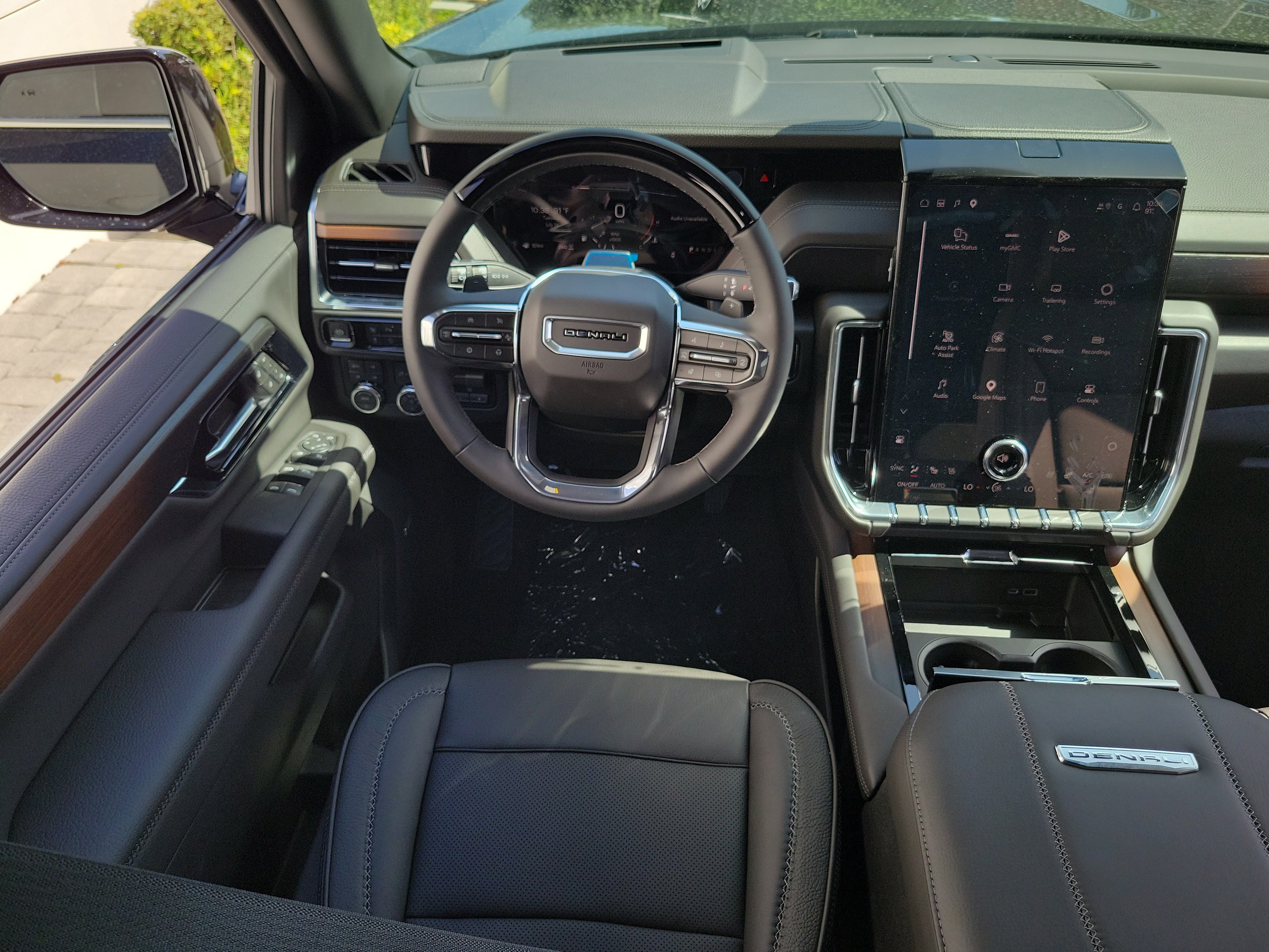 New 2026 GMC Yukon XL Denali w/ Denali Reserve Package AWD/4WD image 16