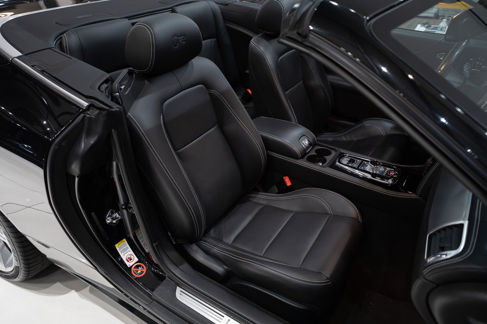 Used 2015 Jaguar XKR R RWD image 26
