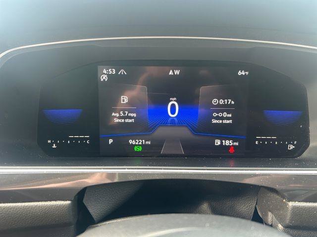 Used 2022 Volkswagen Tiguan SE image 17